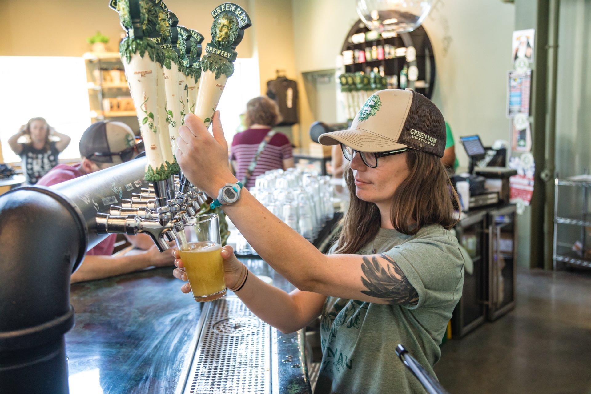 Beer pour at Green Man Brewery / Photo: Jared Kay